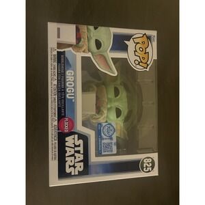 Funko POP! Special Edition Star Wars- Mandalorian Grogu Bobblehead #825 FLOCKED